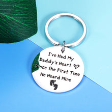 Load image into Gallery viewer, Christmas Keychain Gifts For Dad From Daughter Son Baby Boy Fathers Day Gif For Men First Time New Dad Daddy Stepdad Father In Law Birthday Wedding Appreciation Gift For New Papa Stepfather Best Dad
